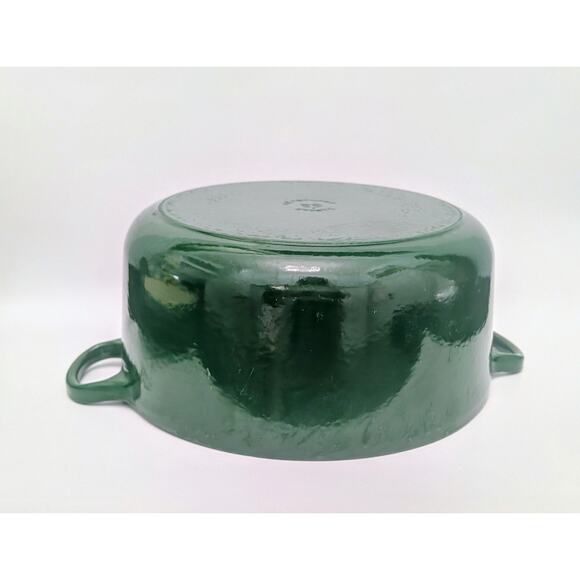 Classic Le Creuset ROUND Dutch Oven #26 Hard To Find GREEN Olive 5.5 Qt W Lid - Picture 10 of 10